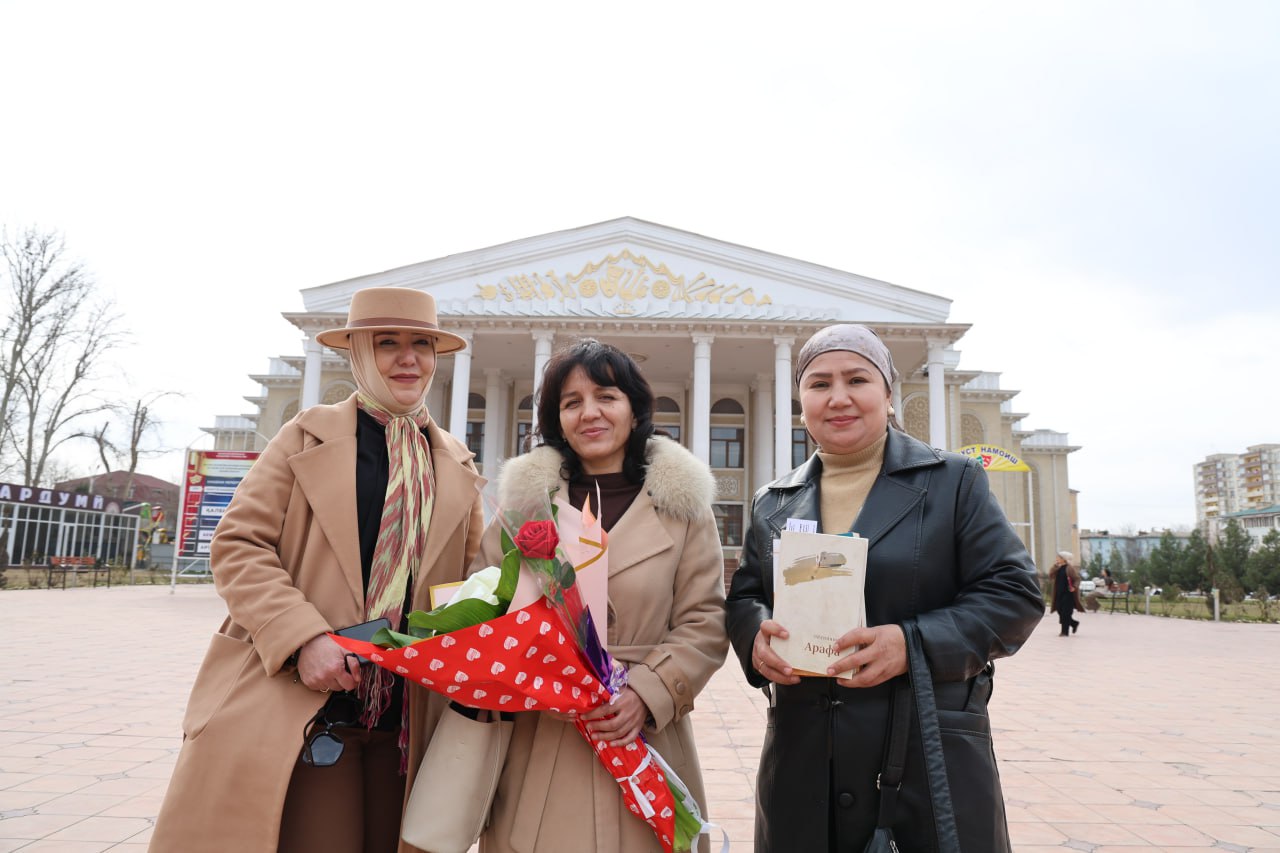 Adabiyot va ehtirom ruhidagi uchrashuv